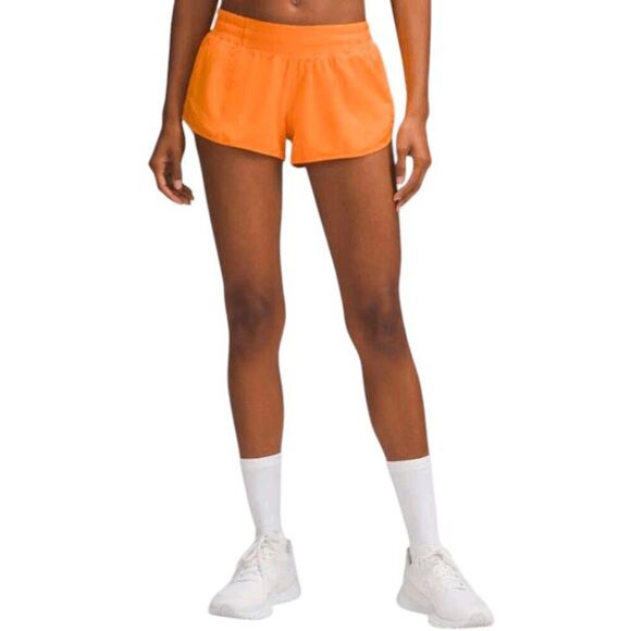 LULULEMON ATHLETICA Hotty Hot Low-Rise Short '2.5" Size 8 - Picture 2 of 5